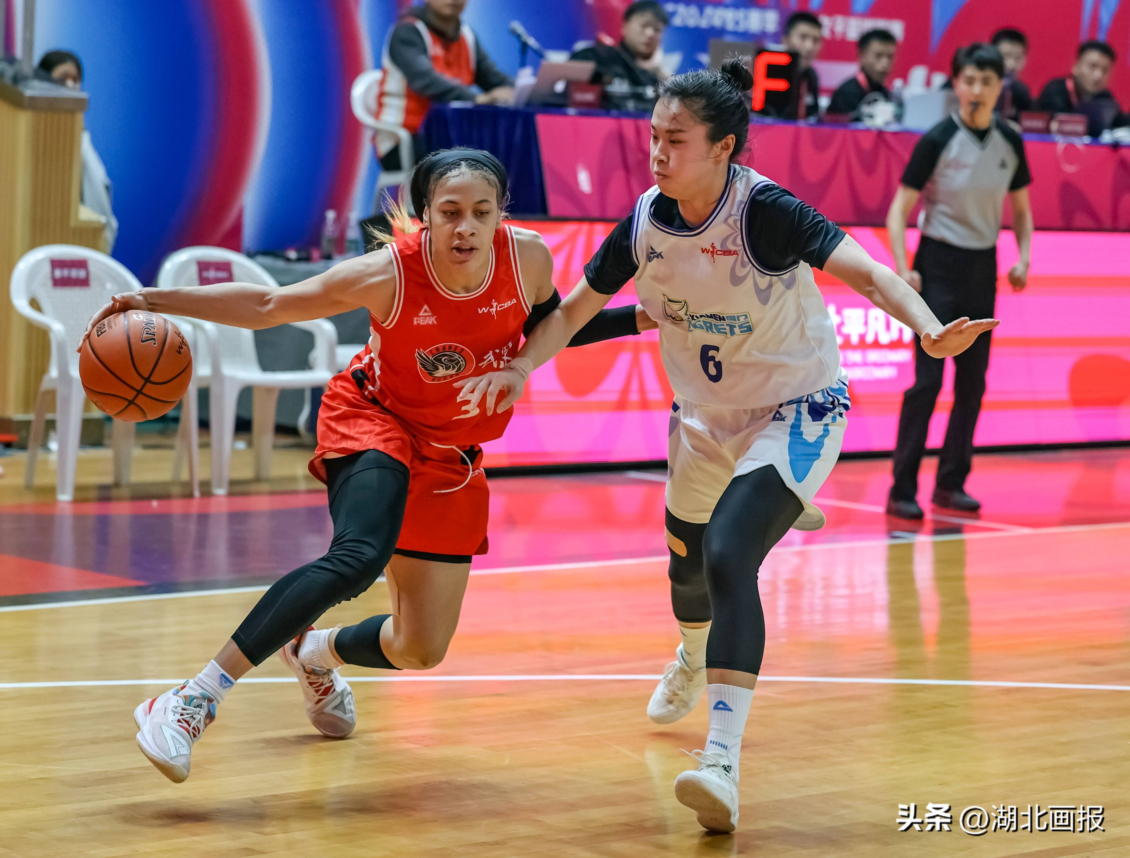 包含篮球盛典盛况:瑞典女篮夺得欧洲女子篮球冠军的词条 包含篮球盛典盛况:瑞典女篮夺得欧洲女子篮球冠军的词条