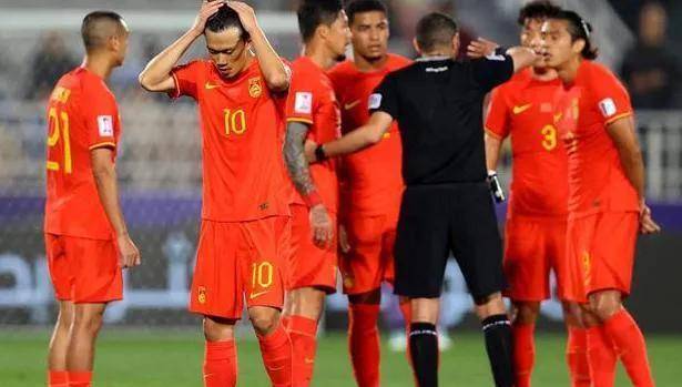 中路独造进球奇迹，成为全场焦点