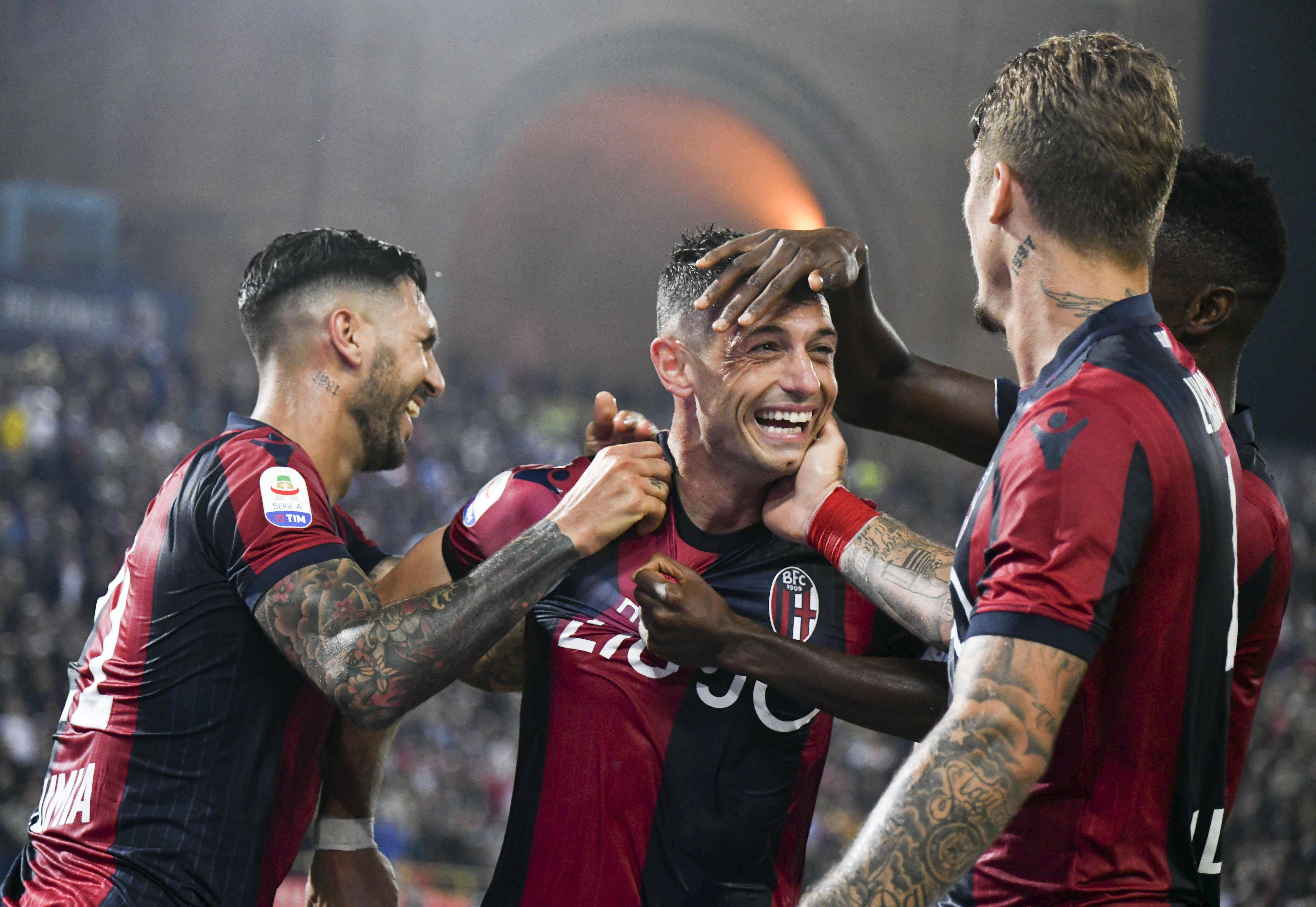 欧预赛比拼激烈,卫冕冠军势如破竹攀升积分榜首的简单介绍 欧预赛比拼激烈,卫冕冠军势如破竹攀升积分榜首的简单介绍