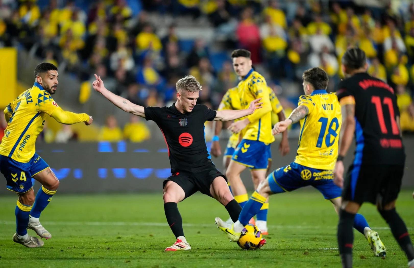 包含斯帕尔客场逆转击败拉齐奥,势不可挡的词条 包含斯帕尔客场逆转击败拉齐奥,势不可挡的词条