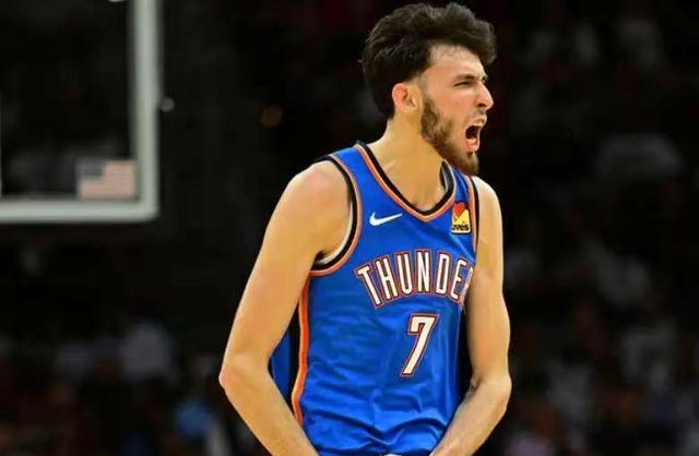 爱游戏体育官网-关于青年篮球锦标赛开赛，新星崭露头角的信息