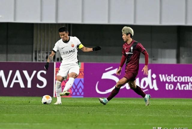 球队经过反复训练,为下一场比赛做好充分准备 球队经过反复训练,为下一场比赛做好充分准备