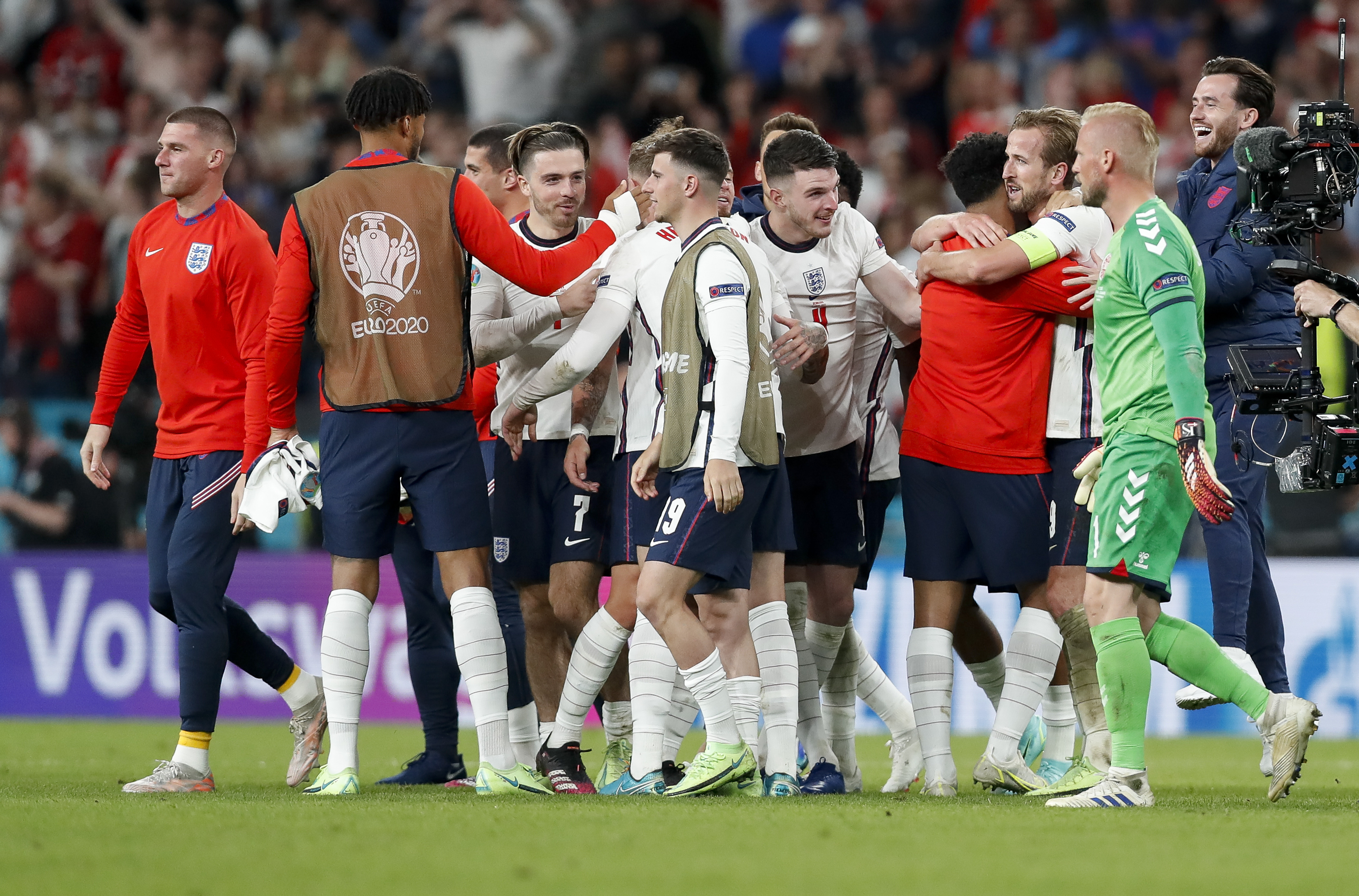 豪门遭受连败,球迷忧心不已! 豪门遭受连败,球迷忧心不已!