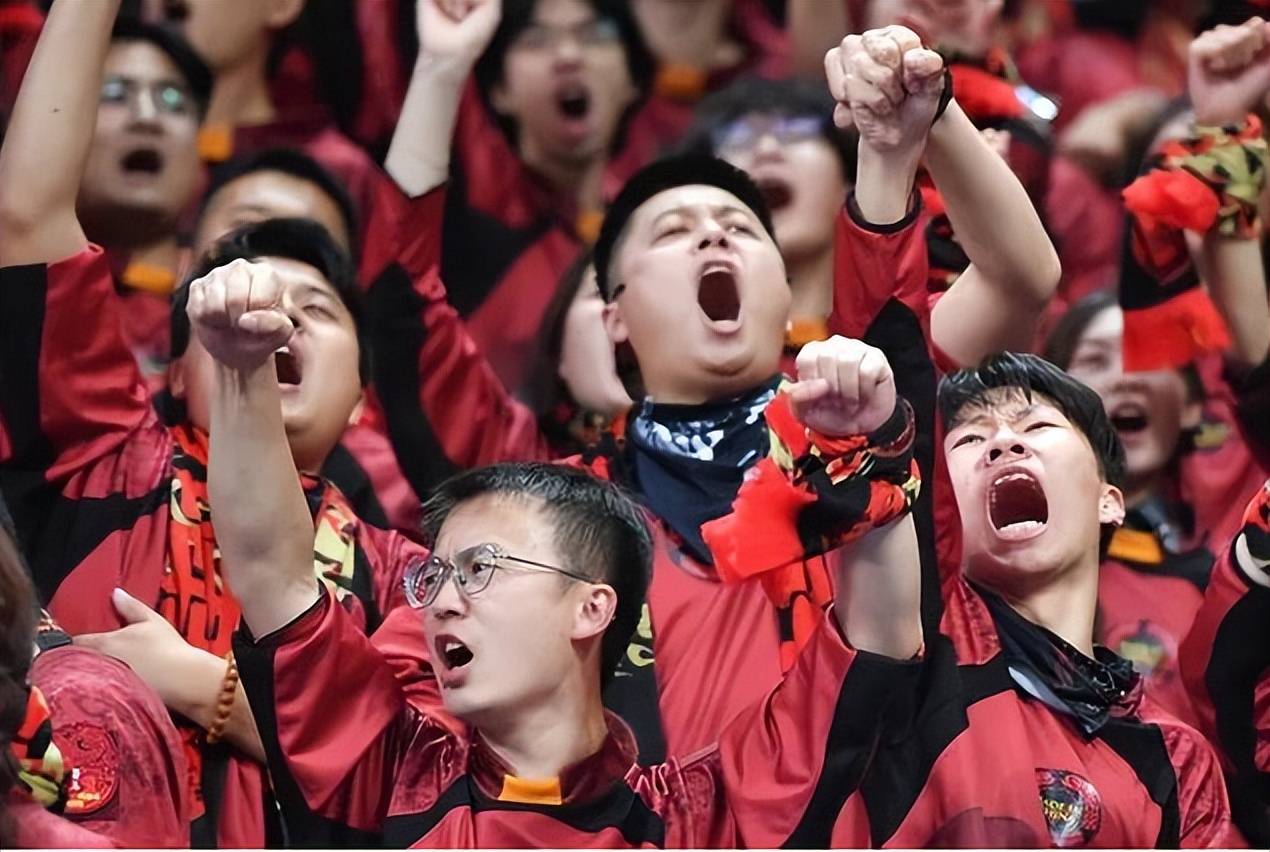 爱游戏官网入口-包含鲁能冲击榜首，客场挑战魔鬼主场力争胜利的词条