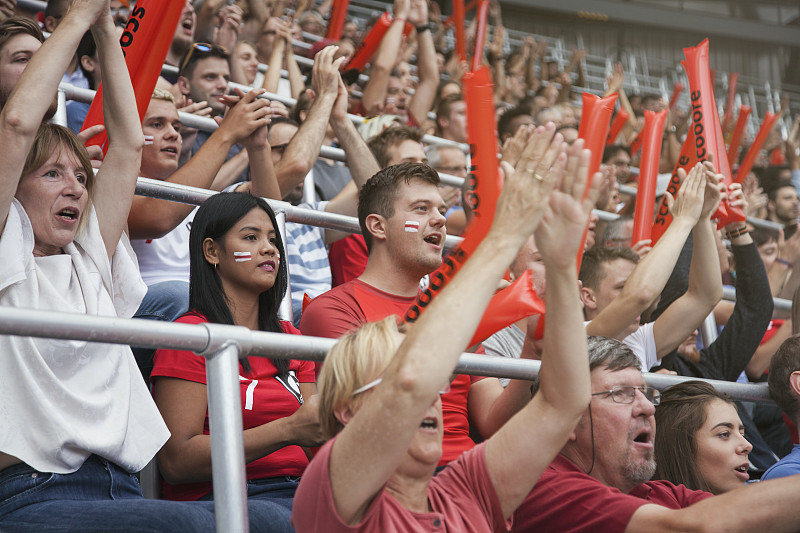爱游戏体育官网-一场体育赛事引发了现场观众的欢呼