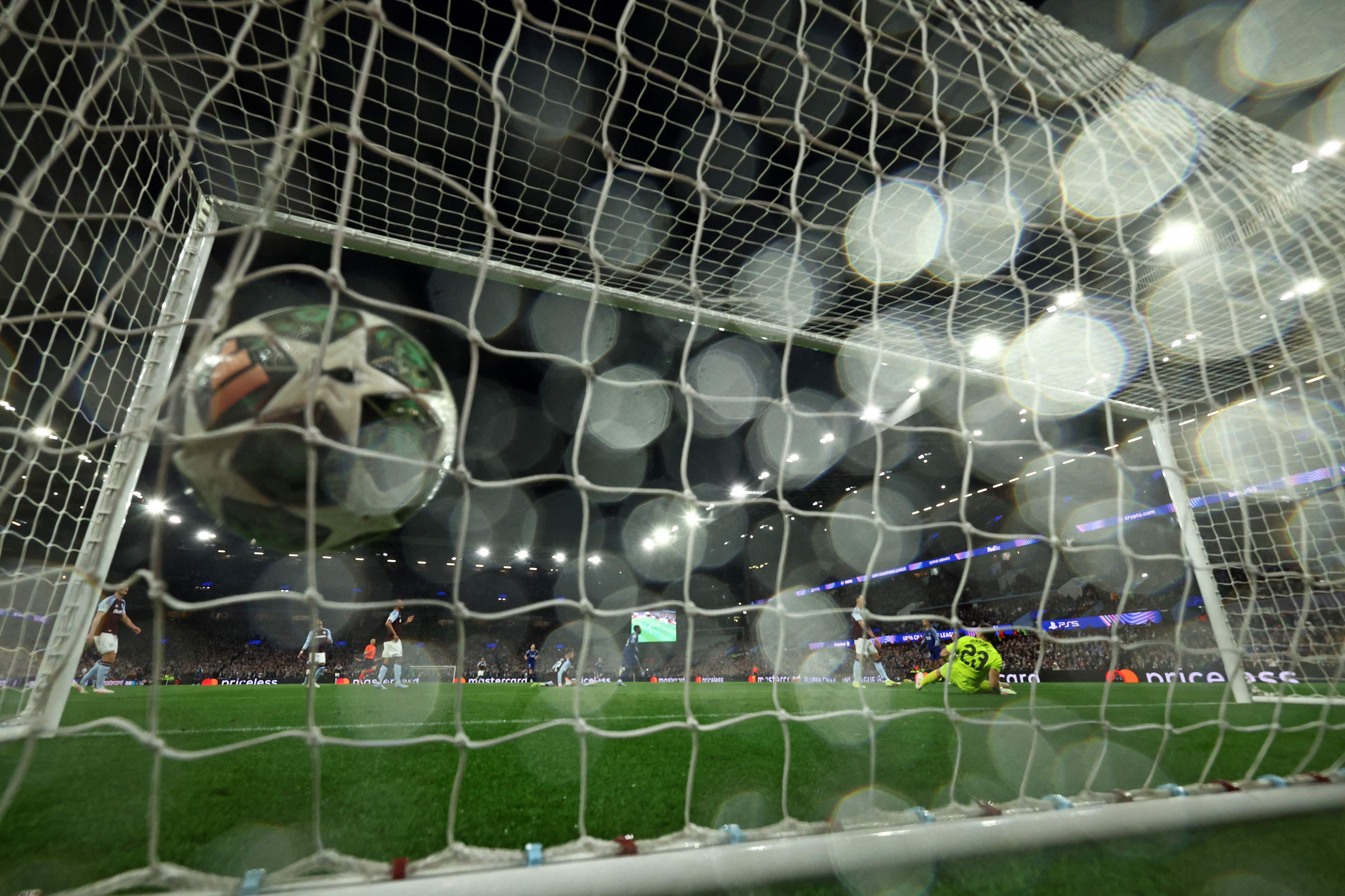 巴黎圣日耳曼逆转巴萨:法甲强队晋级的简单介绍 巴黎圣日耳曼逆转巴萨:法甲强队晋级的简单介绍