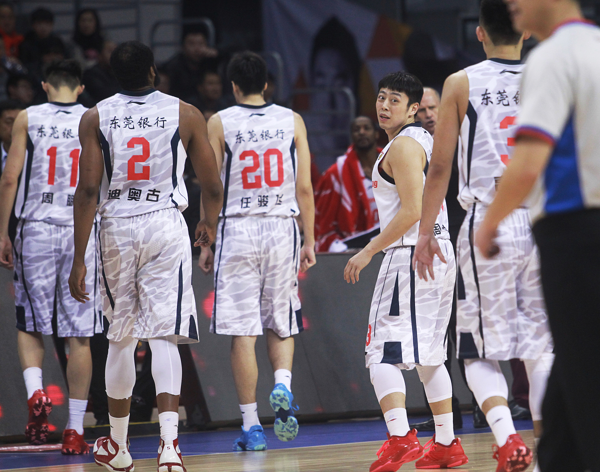 爱游戏app下载-球员意志坚定，比赛中展现出团结合作的默契的简单介绍