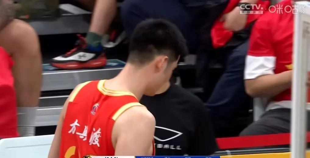 爱游戏中国官网-黑龙江男篮全队发挥，以小组第一晋级季后赛