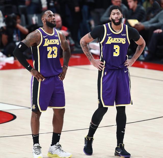 爱游戏登录-外援合同细节曝光，多支球队迎来引援良机的简单介绍