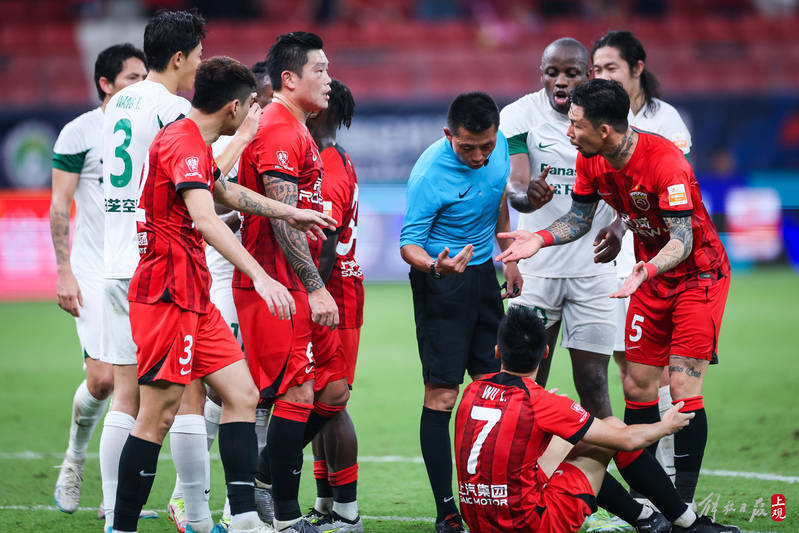 爱游戏官网网页版入口-北京人和主场遭遇逆转，惜败对手