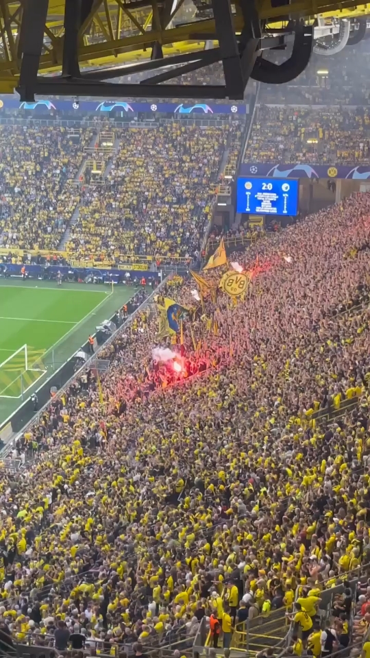 多特蒙德夺冠在望,球迷欢呼雀跃!的简单介绍 多特蒙德夺冠在望,球迷欢呼雀跃!的简单介绍