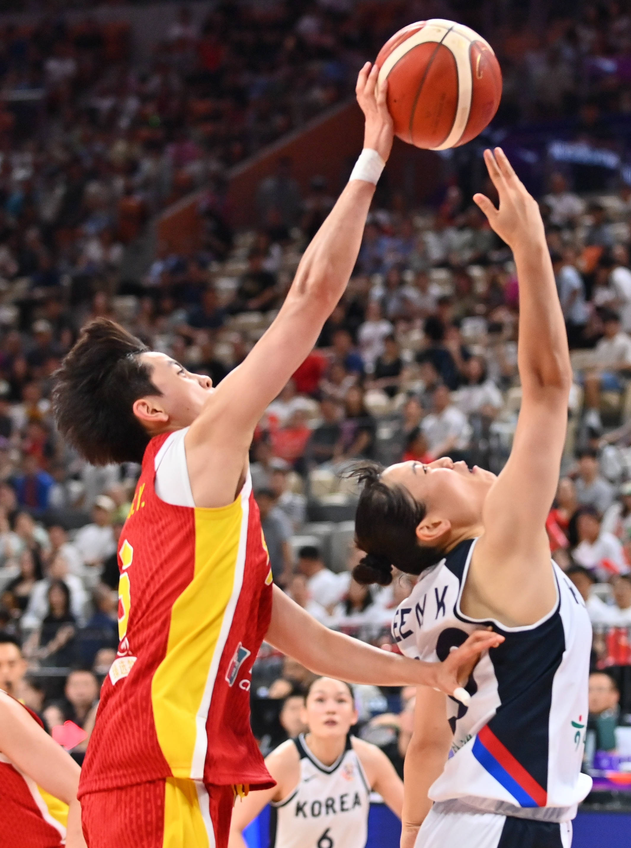 亚洲女子篮球赛:中国女篮横扫泰国,晋级 亚洲女子篮球赛:中国女篮横扫泰国,晋级