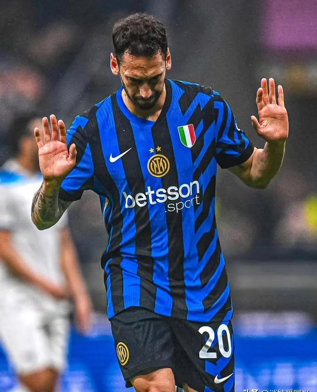 意大利遭遇惊险失利,险些无缘淘汰赛的简单介绍 意大利遭遇惊险失利,险些无缘淘汰赛的简单介绍