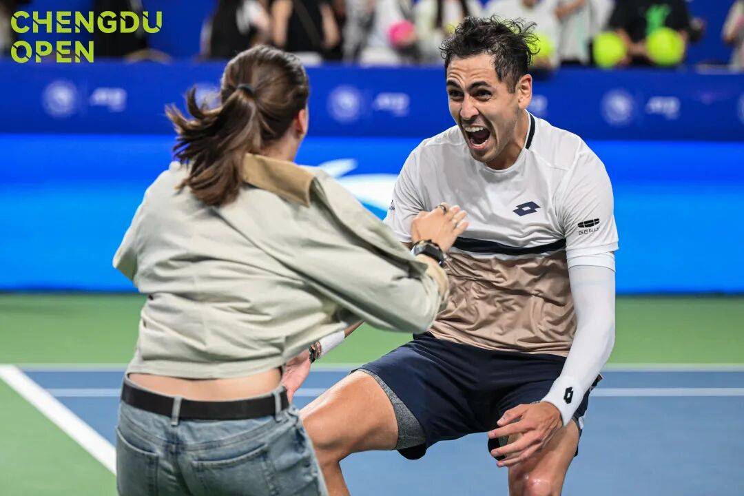 爱游戏中国官网-黑马出现！夺冠前景亮眼欧国联赛