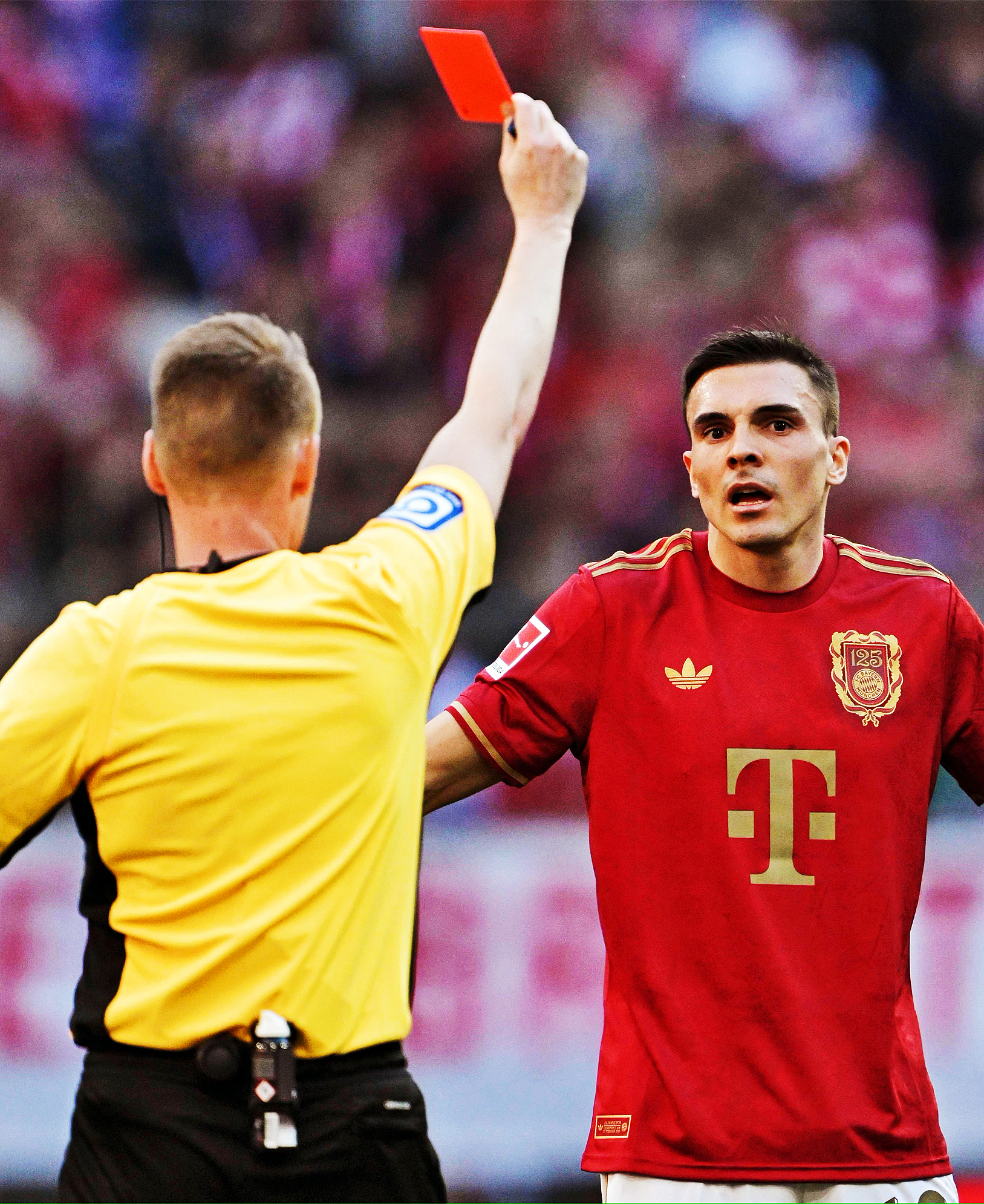 爱游戏网页版-勒沃库森备受关注，球队表现抢眼